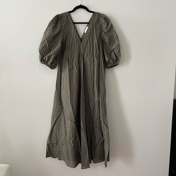 Ganni Dresses & Skirts - Ganni puff sleeve midi dress